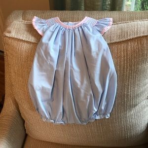9 mo Petit Ami flutter sleeve bubble